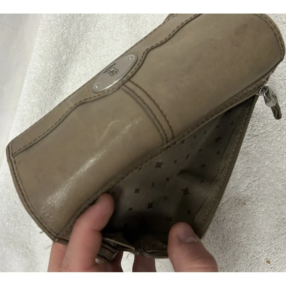 Fossil Womens Maddox Brown Leather Trifold Clutch Wallet